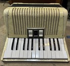 Hohner Student Ivm Accordion 32 Bass 3 Select 26 Key