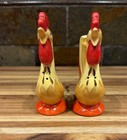 Vtg 1960s Holt Howard Rooster Salt   Pepper Shakers Country Mcm