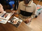Champion Michael Spinks Autographed 8x10  Photo Vs Larry Holmes Jsa Certified