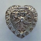 Vintage Roma Italy 800 Silver Filigree Heart Hinged Trinket   Pill Box