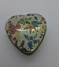 Vintage Heart-shaped Floral Tin Box     Small Metal Container Gift Keepsake