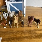 Breyer Country Horse Stable With Wash Stall Toy With 14 Horses