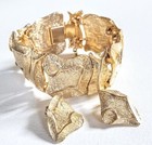 Vintage Bold Gold Textured Brushed Wide Panel Link Bracelet Earrings Set 