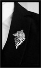 Mens Or Womens Wolf Head Brooch Lapel Or Collar Pin Unisex Silver Tack Pin