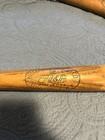 Jackie Robinson H b Hillerich Bradsby J2 Little League Baseball Bat 32 