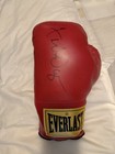Fernando Vargas Signed Everlast Boxing Glove W  Display Case   H r  Wolf Coa