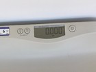 Seca 374 Baby Scale With Shell-shaped Tray-44 Lbs 20 Kg Capacity  2