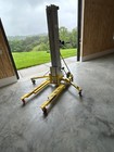 Sumner 2118 Series 18-feet Contractor Lift   Materials Lift Nearly New Excellent