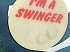 Vintage I   m A Swinger Dime Lenticular Pinback Pin Button Topps Chewing Gum Japan