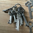 Lot Of 20 Antique Vintage Skeleton Keys Brass   Steel     Steampunk   Gothic