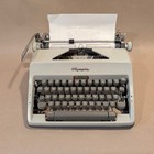 1968 Olympia Sm9 De Luxe Vintage Manual Typewriter With Working Zipper Case