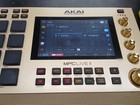 Akai Professional Gold Editon Mpc Live Ii Standalone Production Center Tested 