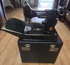 Vintage 1948 Singer Featherweight Sewing Machine 221 W case Working 