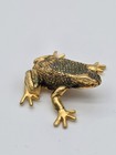 Vintage Gold Tone Green Frog Amphibian Pin Brooch