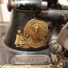 Antique Singer Sewing Machine  Hand Crank Florida Estate 28k Coffin Case Untest