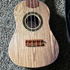 Kangaroo 22 5  Ukulele Hawaiian Guitar W  Case And Strap