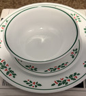 Corelle Vitrelle Livingware Christmas Winter Holly 16 Pc Dinnerware Open Box