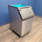 Manitowoc D570 30  532 Lb  Ice Bin  scratch   Dent 4259 