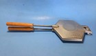 Vintage Vitantonio No  3  Cleveland Ohio Pizzelle Iron Waffle-euc