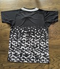 Yonex Tennis Men Shirt Size M  loose Fit 