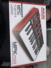 Akai Mpk Mini Mk3 25 Key Electronic Keyboard - Black red white