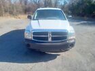 2005 Dodge Durango Sxt 4x4 V8 W tow Hitch