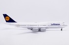 Lufthansa B747-8 Reg  D-abyp  oc   1500th Boeing 747  Ew 1 200 Diecast Ew2748008