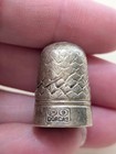 4 Nice Old Vintage Metal Thimbles Incl Dorcas Charles Horner  Sz 9 Shell Pattern