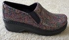 Klogs Women s Shoes 8 Medium Naples Paisley Pattern Slip Resistant Non Marking