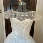 Vintage Ivory Lace Tulle Wedding Short Sleeve Illusion Bodice Ball Gown Size 0