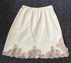 Vintage Sz Small Van Raalte All Nylon Cream Short Half Slip W  Beige Lace   Sz S