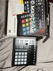 Native Instruments Maschine Mk2 Groove Production Studio - Black