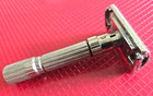 Vintage 1961 Gillette  fat Boy  Adjustable 1-9 Safety Razor G2