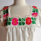 Vintage Mexica Hippie Boho Peasant Embroidered Blouse Top With Pockets