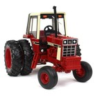 Ertl 1 32 International Harvester 1086 Wide Front Tractor With Rear Duals 44316