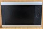 Wacom Pth-651 Intuos Pro Medium Creative Pen   Touch Tablet Mint
