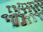 Lot Of 30 Small Little Vintage Open Barrel Skeleton Keys Dresser Zaa3o Antique
