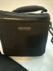 Lowepro Rezo 110 Aw Black Nylon Padded Soft Camera Case W strap     Original Owner