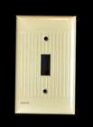 Nos - Vintage Sierra Ribbed Bakelite Toggle Switch Wall Plate Duplex Cover Ivory