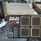 Akai Lpd8 8-key Usb Digital Pad Controller With Pad Triggers