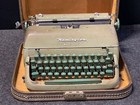 1954 Remington Rand Quiet-riter Miracle Tab Typewriter Green Key Tested W  Case