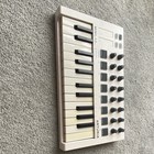 Arturia Minilab Mkii 25-key Midi Keyboard Controller White W  Pads  Knobs Usb
