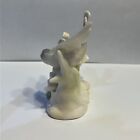 Vintage Ceramic Porcelain Robin Bird   6185