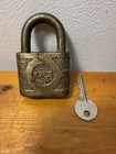 Vintage Yale 851 All Brass Padlock Antique Sig Dept C o Made In Usa  super Cool