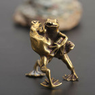 Chinese Collection Asian Brass Wrestling Frog Exquisite Fengshui Statue