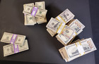  272 000 Illusion Money Stack Prop Replica   100s  20s Some Filler Please Read  