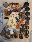 Vtg Estate Wood Buttons Lot  Carved Leaf  Novelty Toggles  Tree Bark  6 Cards