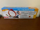 Brand New - Hot Wheels Loop Star Play Set Stunt Tracks