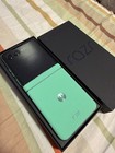Motorola Razr 2025 Flip Smartphone Green Black Mint With Box