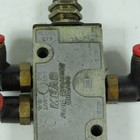 Mead Ltv-35 Ltv Series Pneumatic Toggle Valve 5-way 2-pos 1 8  Npt